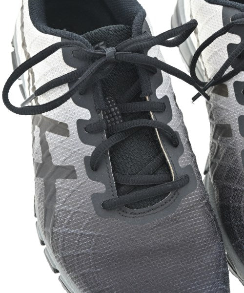 asics รองเท้าผ้าใบ