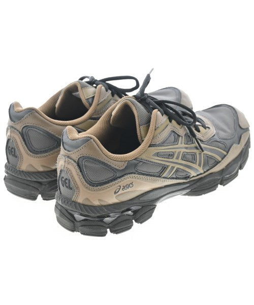 asics รองเท้าผ้าใบ