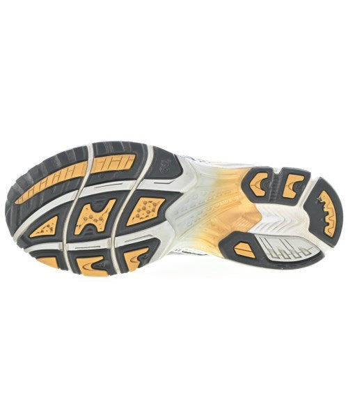 asics รองเท้าผ้าใบ