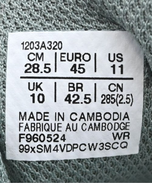 asics รองเท้าผ้าใบ