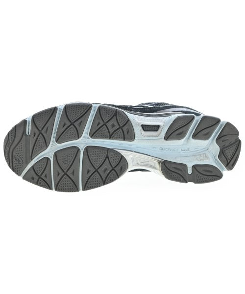 asics รองเท้าผ้าใบ