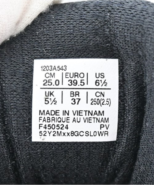asics รองเท้าผ้าใบ