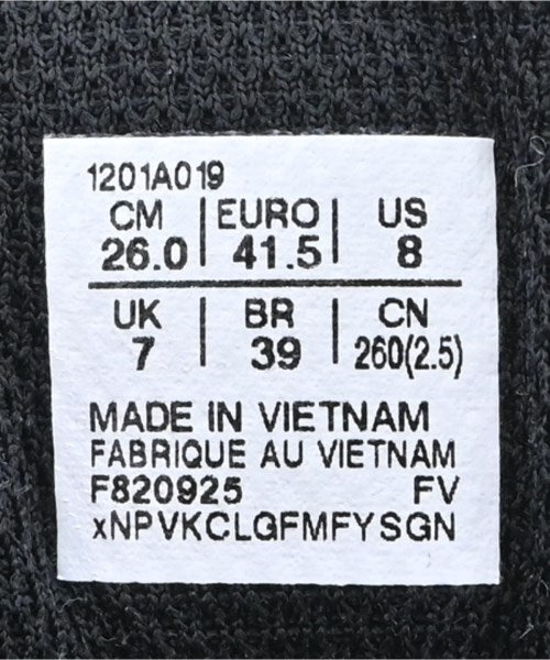 asics รองเท้าผ้าใบ