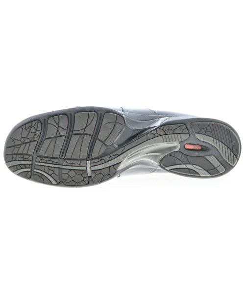 asics รองเท้าผ้าใบ