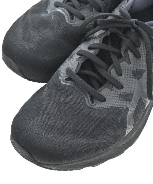 asics รองเท้าผ้าใบ