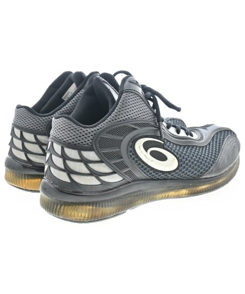 asics รองเท้าผ้าใบ