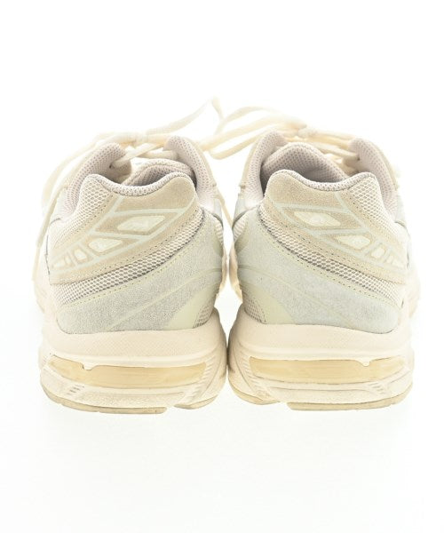 asics รองเท้าผ้าใบ