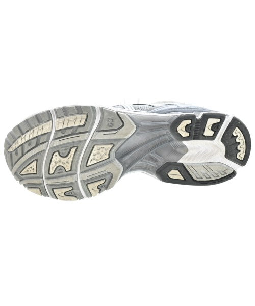asics รองเท้าผ้าใบ