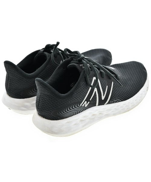 New Balance รองเท้าผ้าใบ