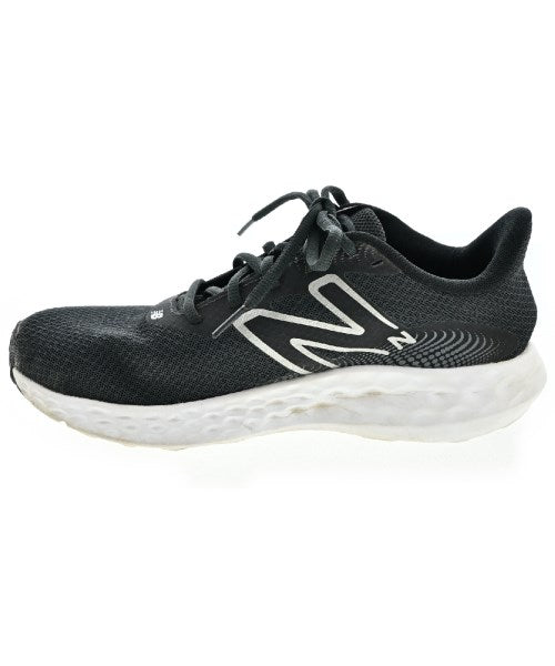 New Balance รองเท้าผ้าใบ