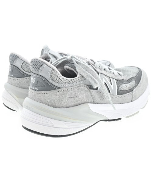 New Balance รองเท้าผ้าใบ