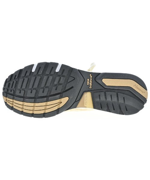 New Balance รองเท้าผ้าใบ