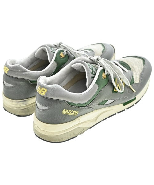 New Balance รองเท้าผ้าใบ