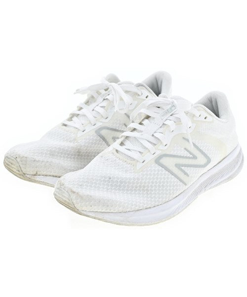 New Balance รองเท้าผ้าใบ