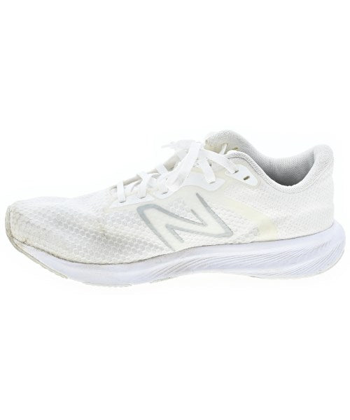 New Balance รองเท้าผ้าใบ
