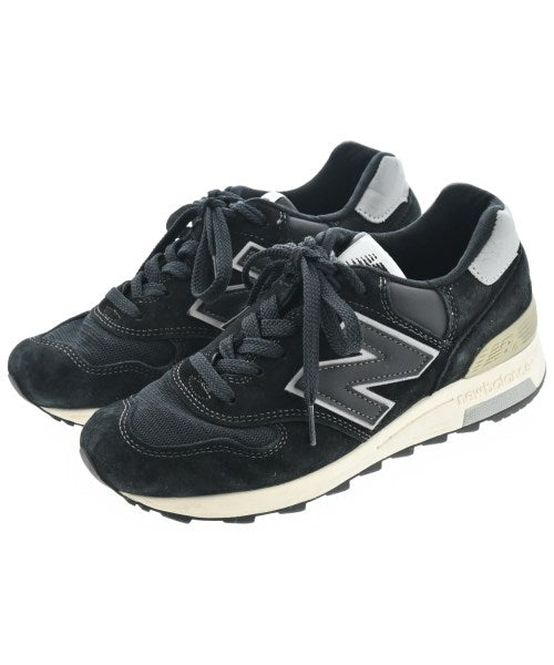 New Balance รองเท้าผ้าใบ