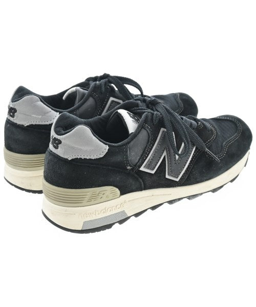New Balance รองเท้าผ้าใบ