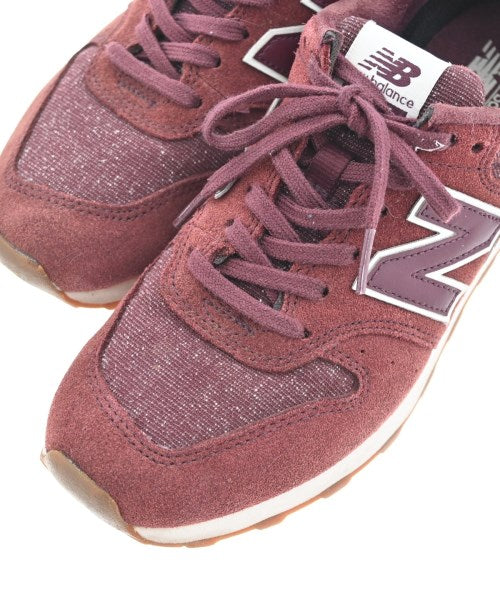 New Balance รองเท้าผ้าใบ