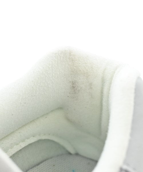 New Balance รองเท้าผ้าใบ