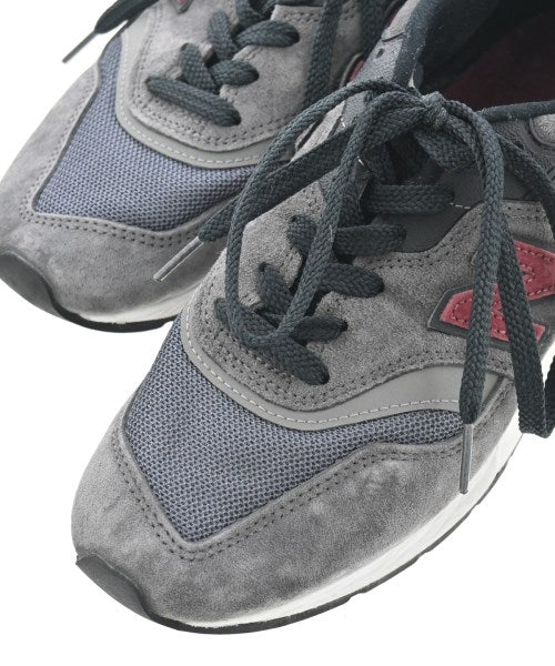 New Balance รองเท้าผ้าใบ