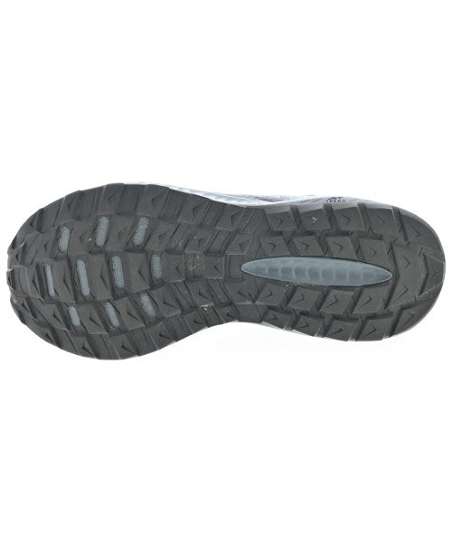 New Balance รองเท้าผ้าใบ