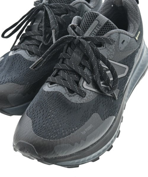 New Balance รองเท้าผ้าใบ