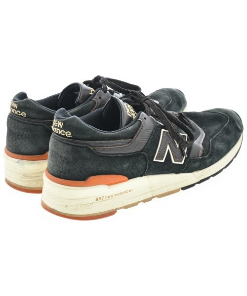 New Balance รองเท้าผ้าใบ