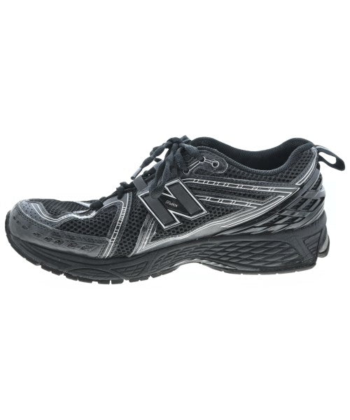 New Balance รองเท้าผ้าใบ