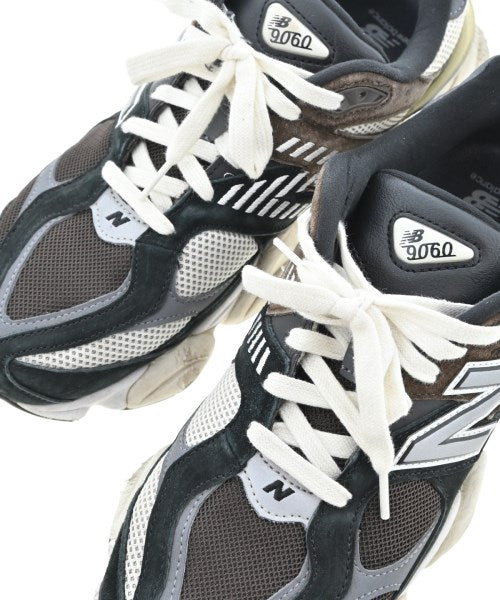 New Balance รองเท้าผ้าใบ