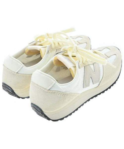 New Balance รองเท้าผ้าใบ