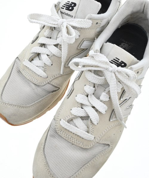 New Balance รองเท้าผ้าใบ
