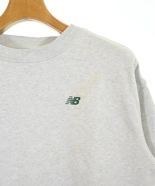 New Balance เสื้อสเวตเตอร์