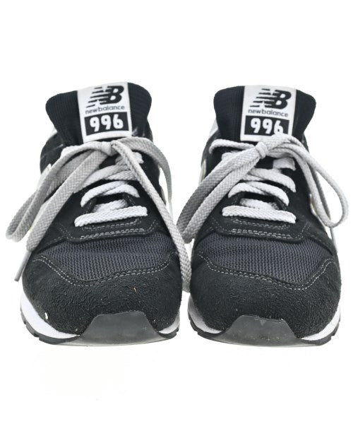 New Balance รองเท้าผ้าใบ
