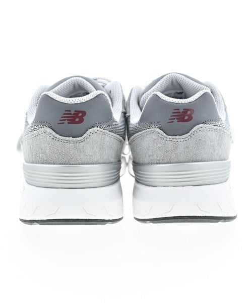 New Balance รองเท้าผ้าใบ