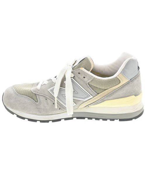 New Balance รองเท้าผ้าใบ