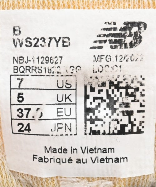 New Balance รองเท้าผ้าใบ