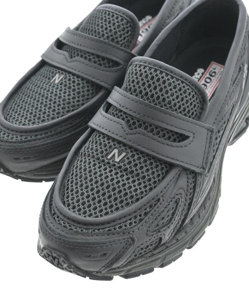 New Balance รองเท้าผ้าใบ