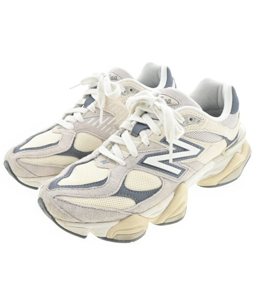 New Balance รองเท้าผ้าใบ
