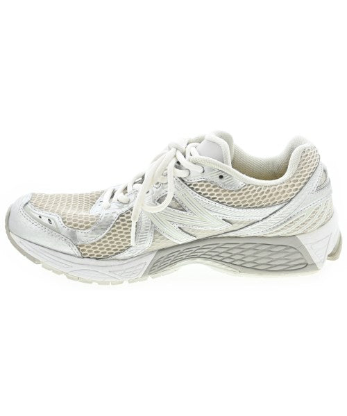New Balance รองเท้าผ้าใบ