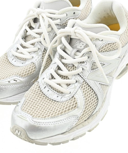New Balance รองเท้าผ้าใบ