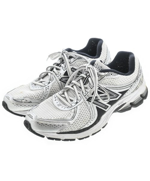 New Balance รองเท้าผ้าใบ