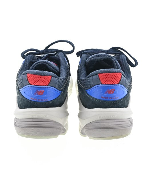 KITH รองเท้าผ้าใบ