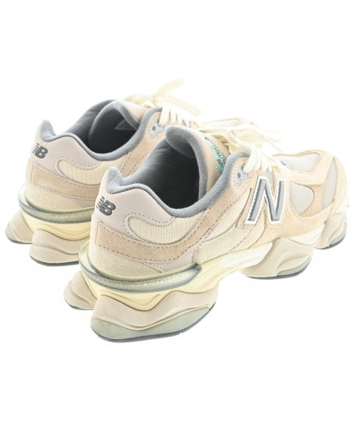 New Balance รองเท้าผ้าใบ