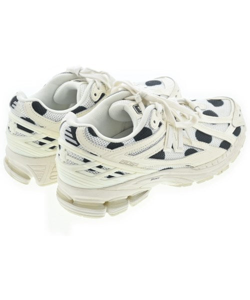 New Balance รองเท้าผ้าใบ
