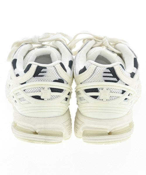 New Balance รองเท้าผ้าใบ