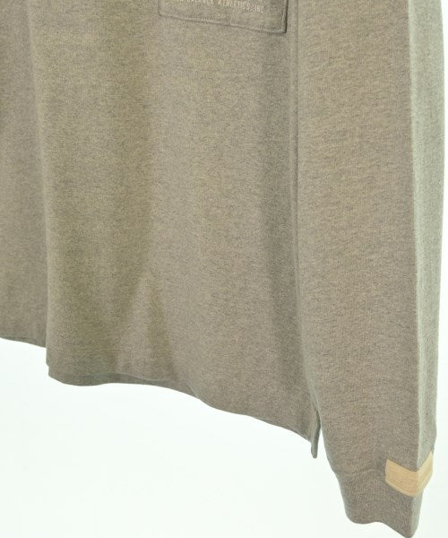 New Balance เสื้อยืด/เสื้อท็อปส์