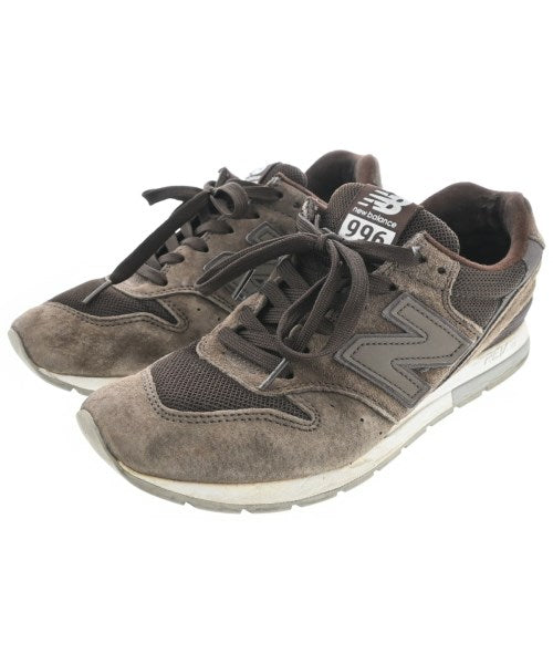 New Balance รองเท้าผ้าใบ