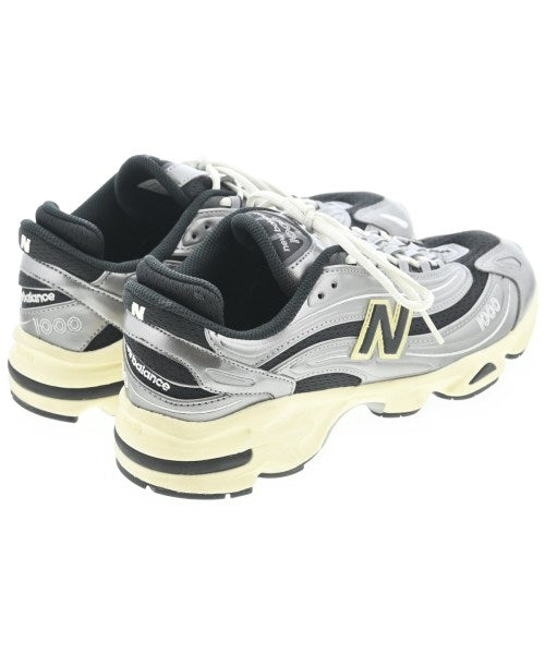 New Balance รองเท้าผ้าใบ