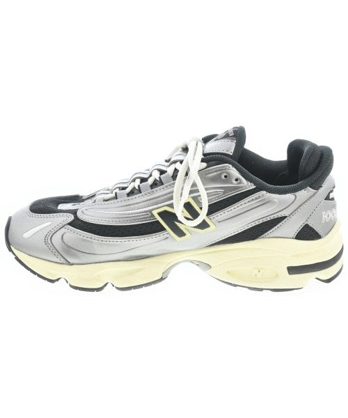 New Balance รองเท้าผ้าใบ