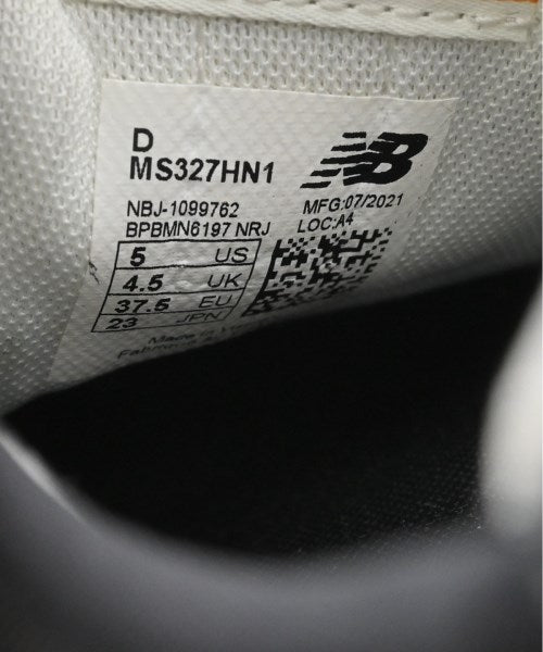New Balance รองเท้าผ้าใบ